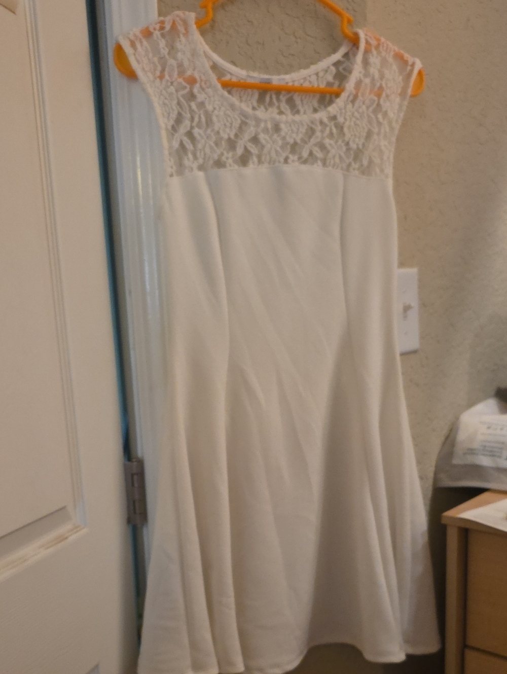 Acemi White Lace Overlay Top